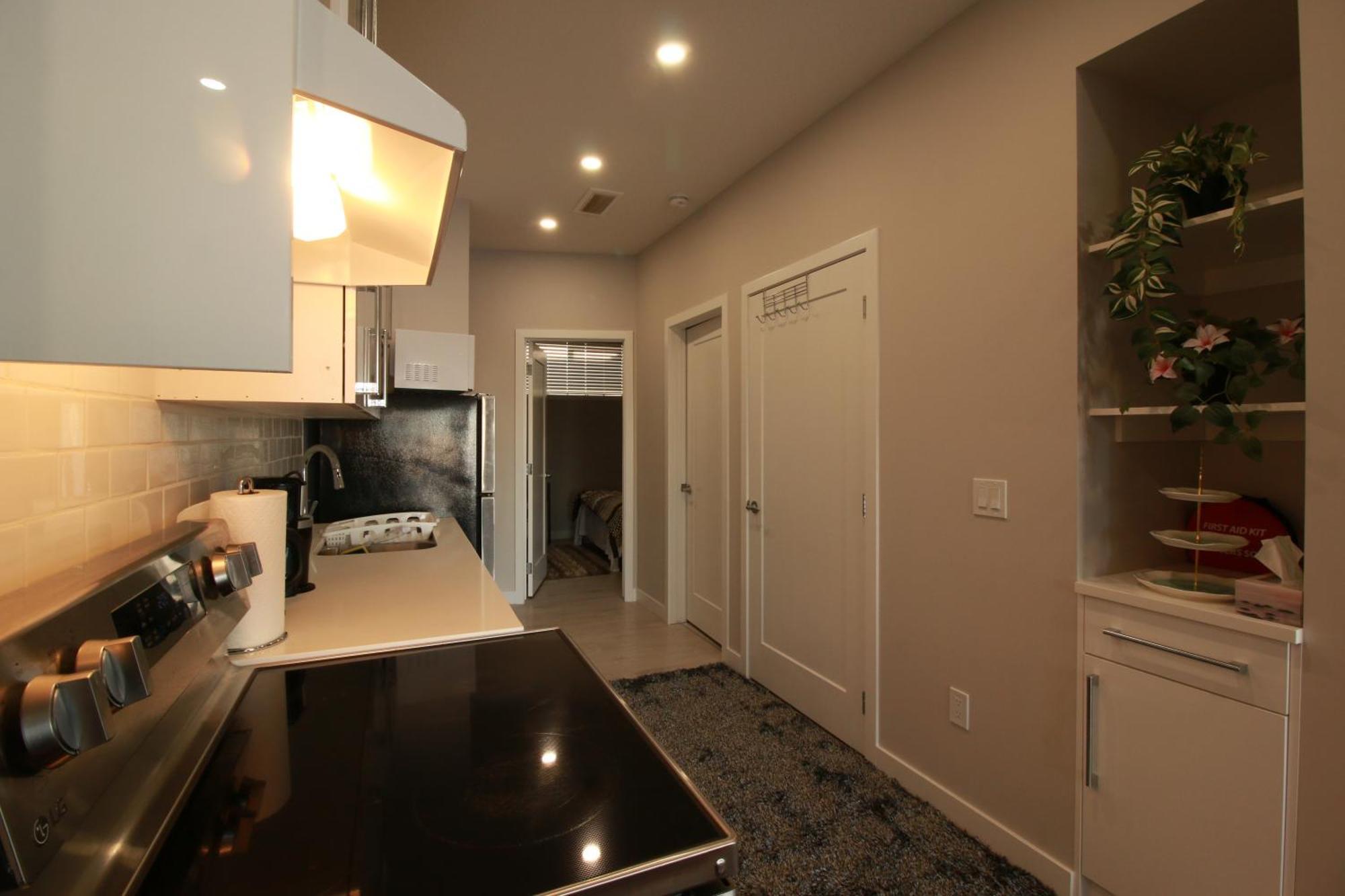 Feel At Home In Chestermere Εξωτερικό φωτογραφία